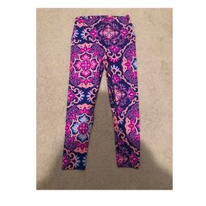 K-DEER Capris 💜💙💗🤍 Size Medium